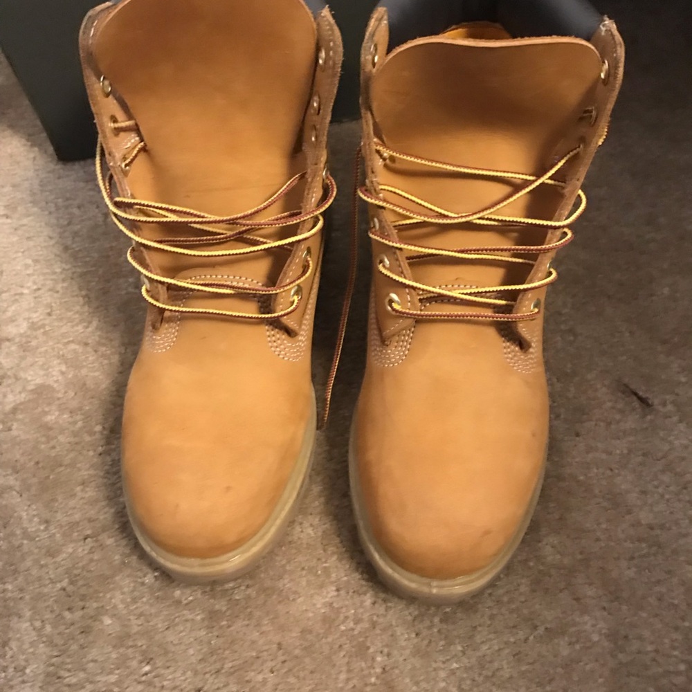 Timberlands - Picture 5 of 5